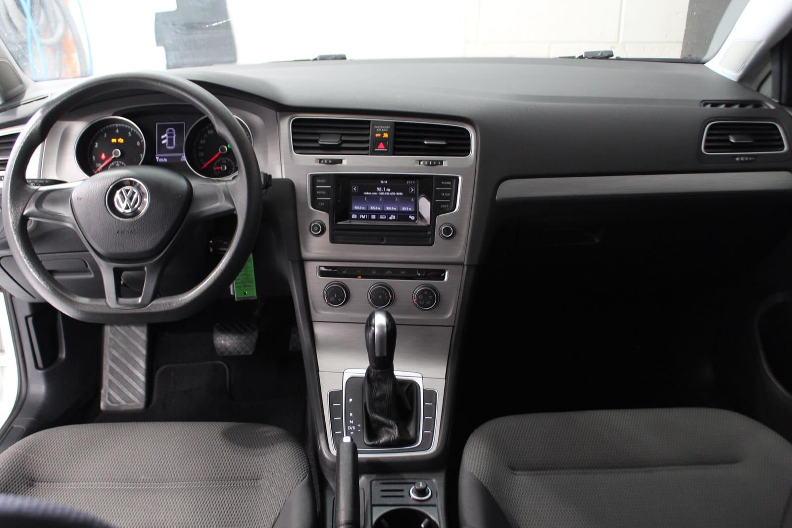 Volkswagen Golf 2017 - Image 14