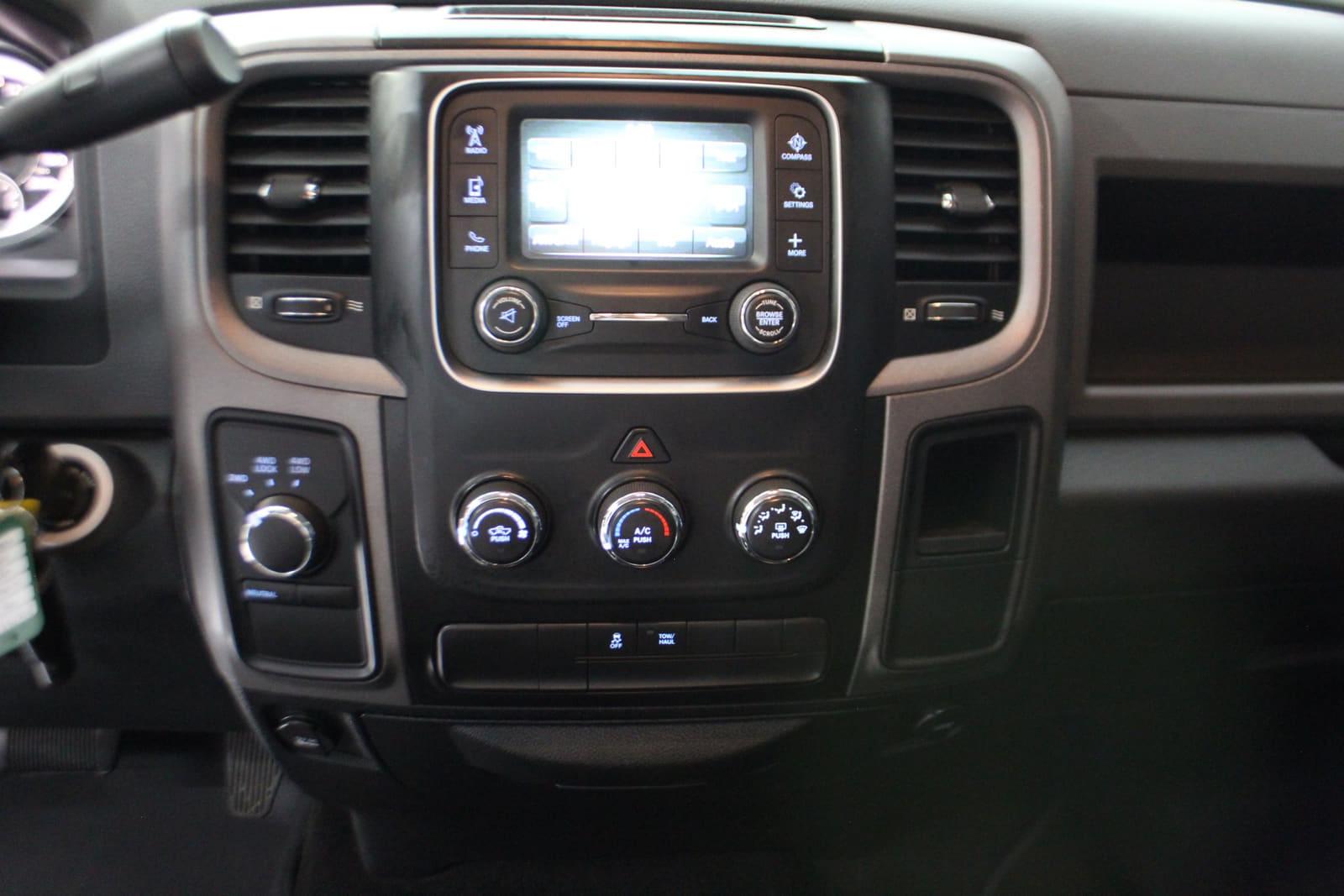 Dodge Ram 1500 2017 - Image 16