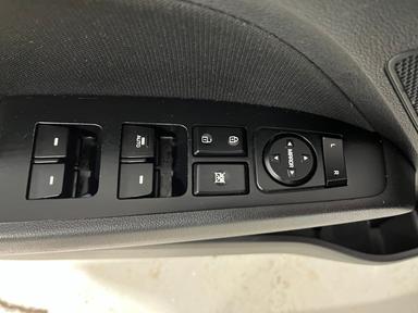 Hyundai Elantra 2019 - Thumbnail 19