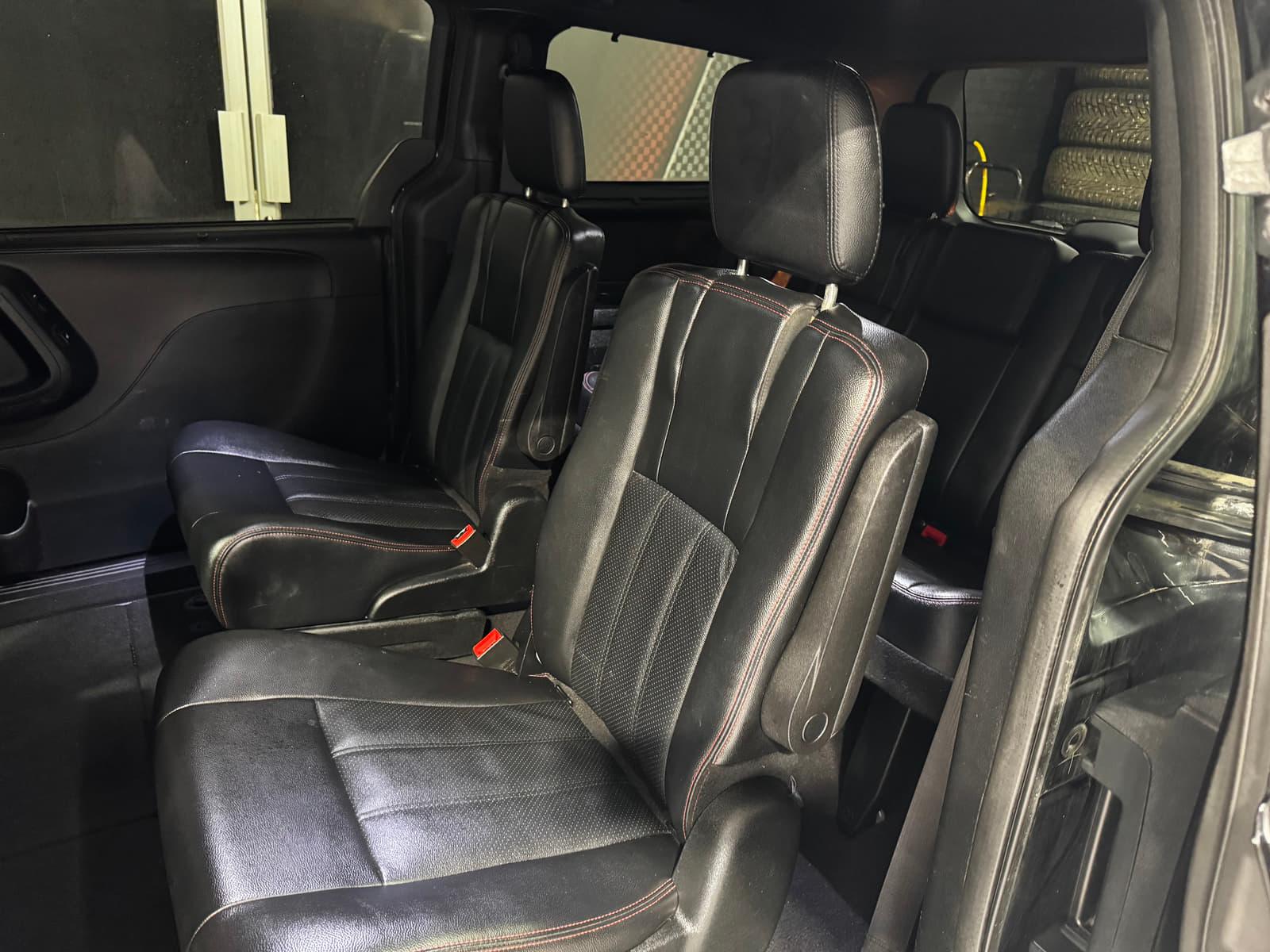 Dodge Grand Caravan 2017 - Image 9