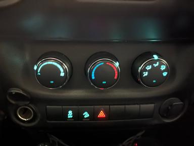 Jeep Wrangler 2013 - Thumbnail 9