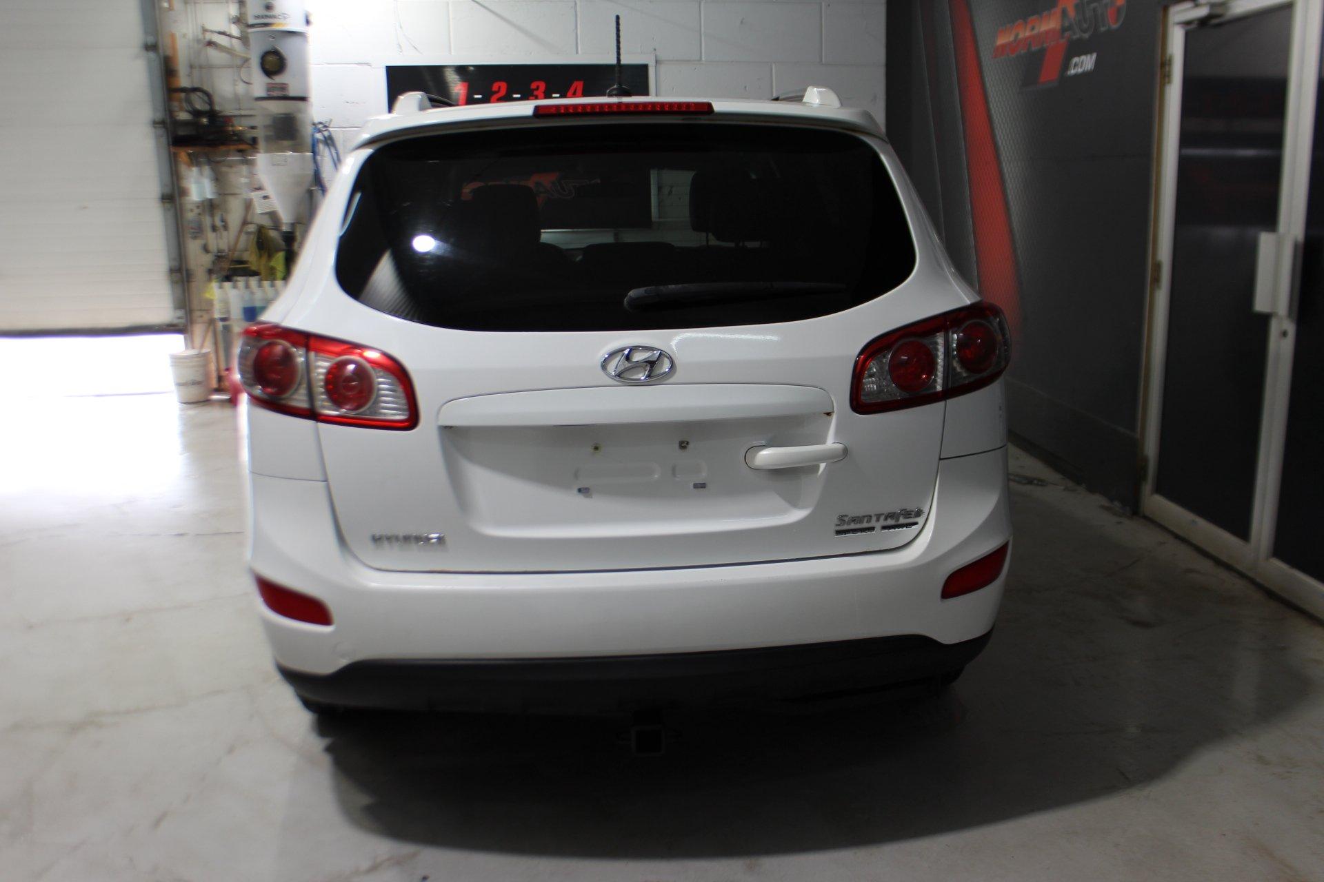 Hyundai Santa Fe 2010 - Image 6