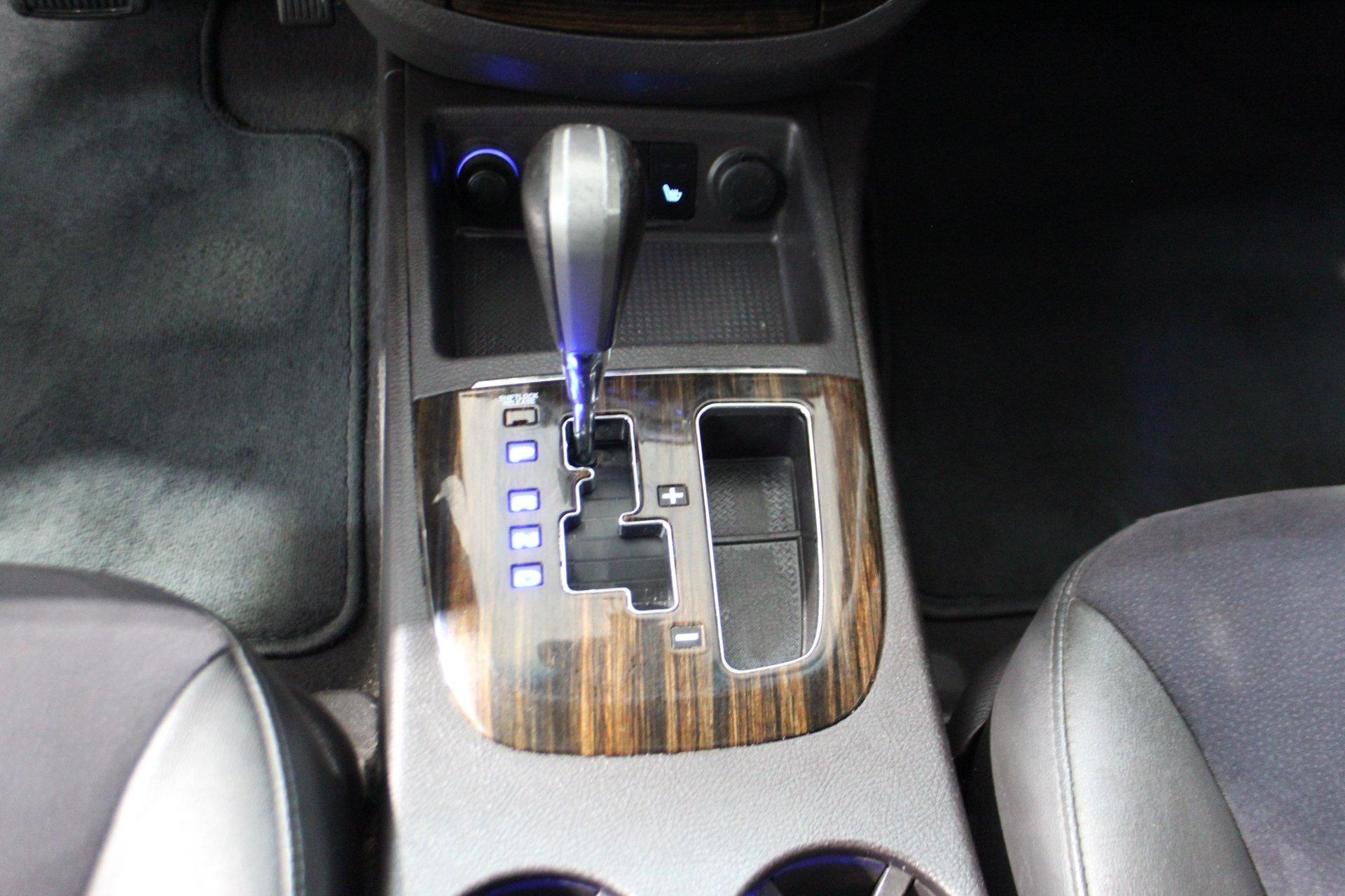 Hyundai Santa Fe 2010 - Image 22