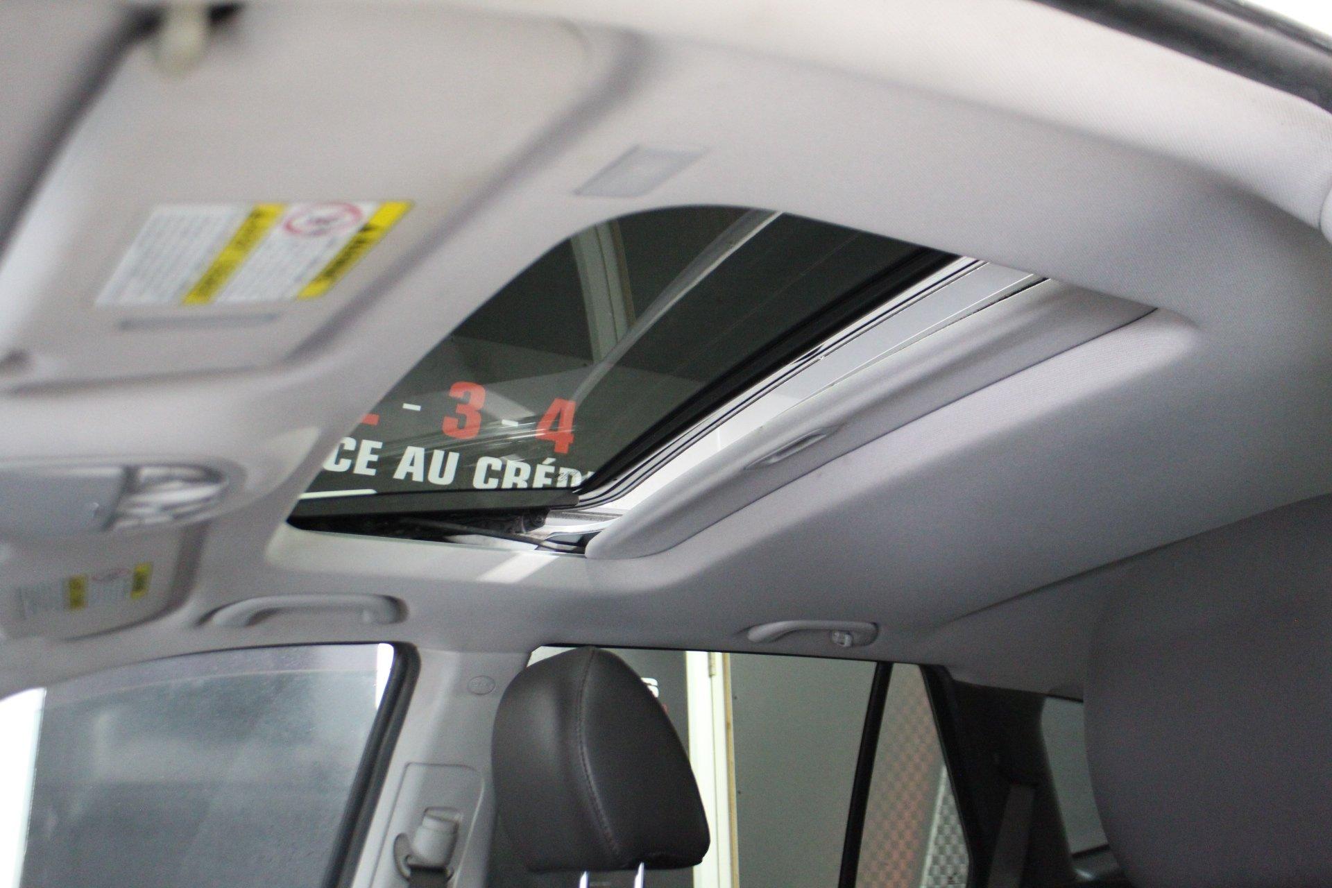 Hyundai Santa Fe 2010 - Image 14