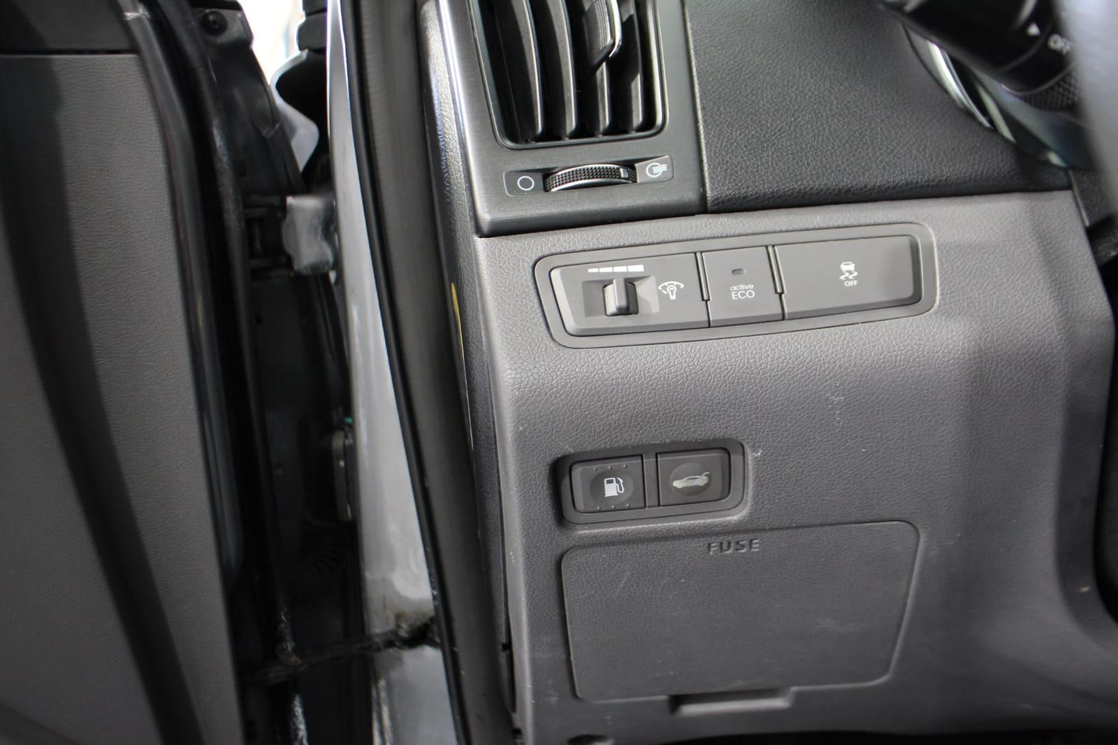 Hyundai Sonata 2013 - Image 12