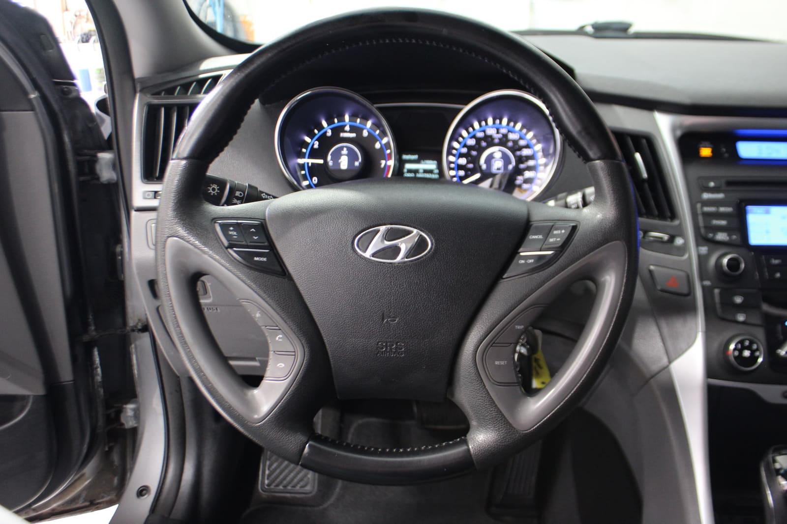 Hyundai Sonata 2013 - Image 15