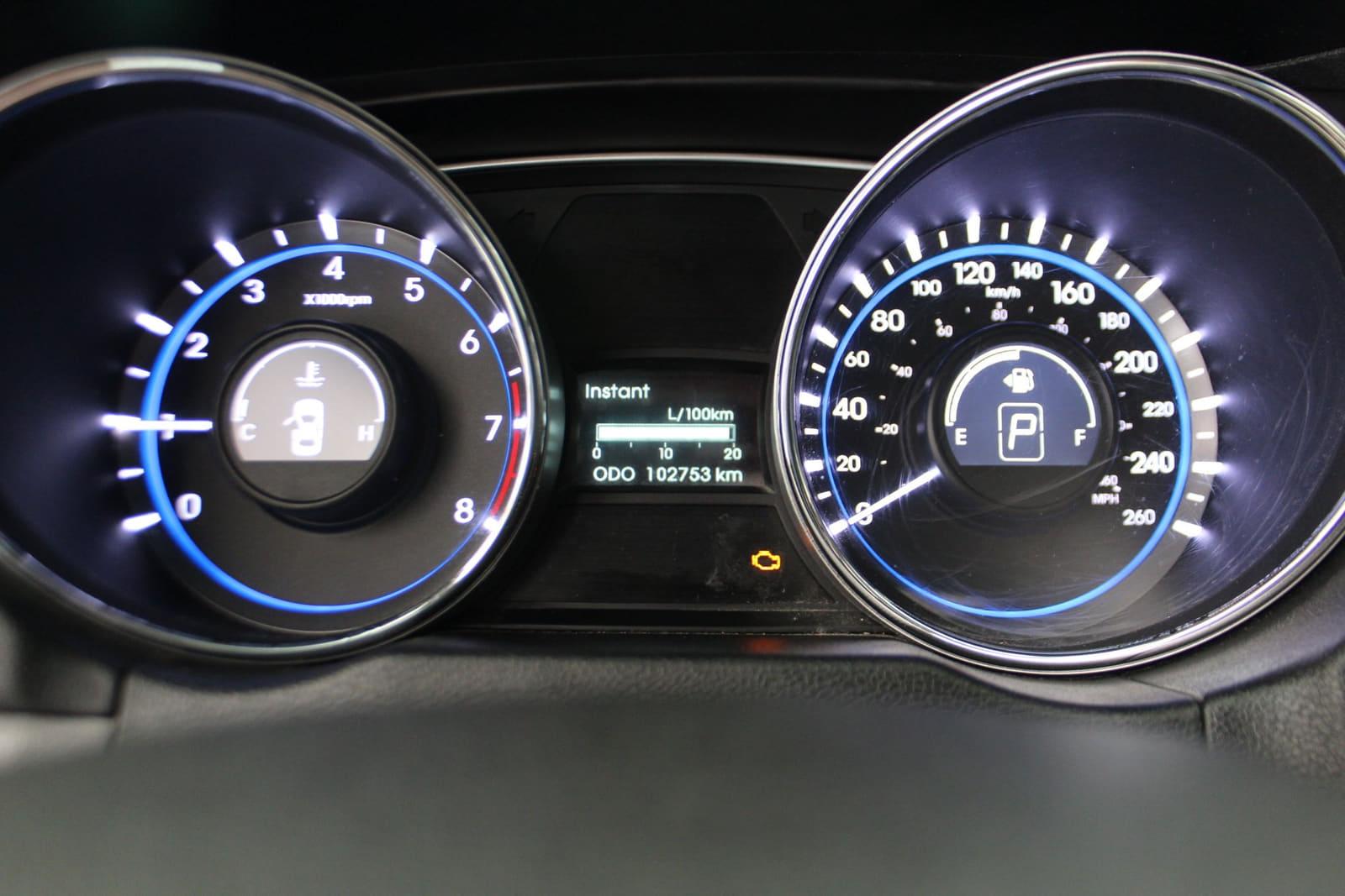 Hyundai Sonata 2013 - Image 18