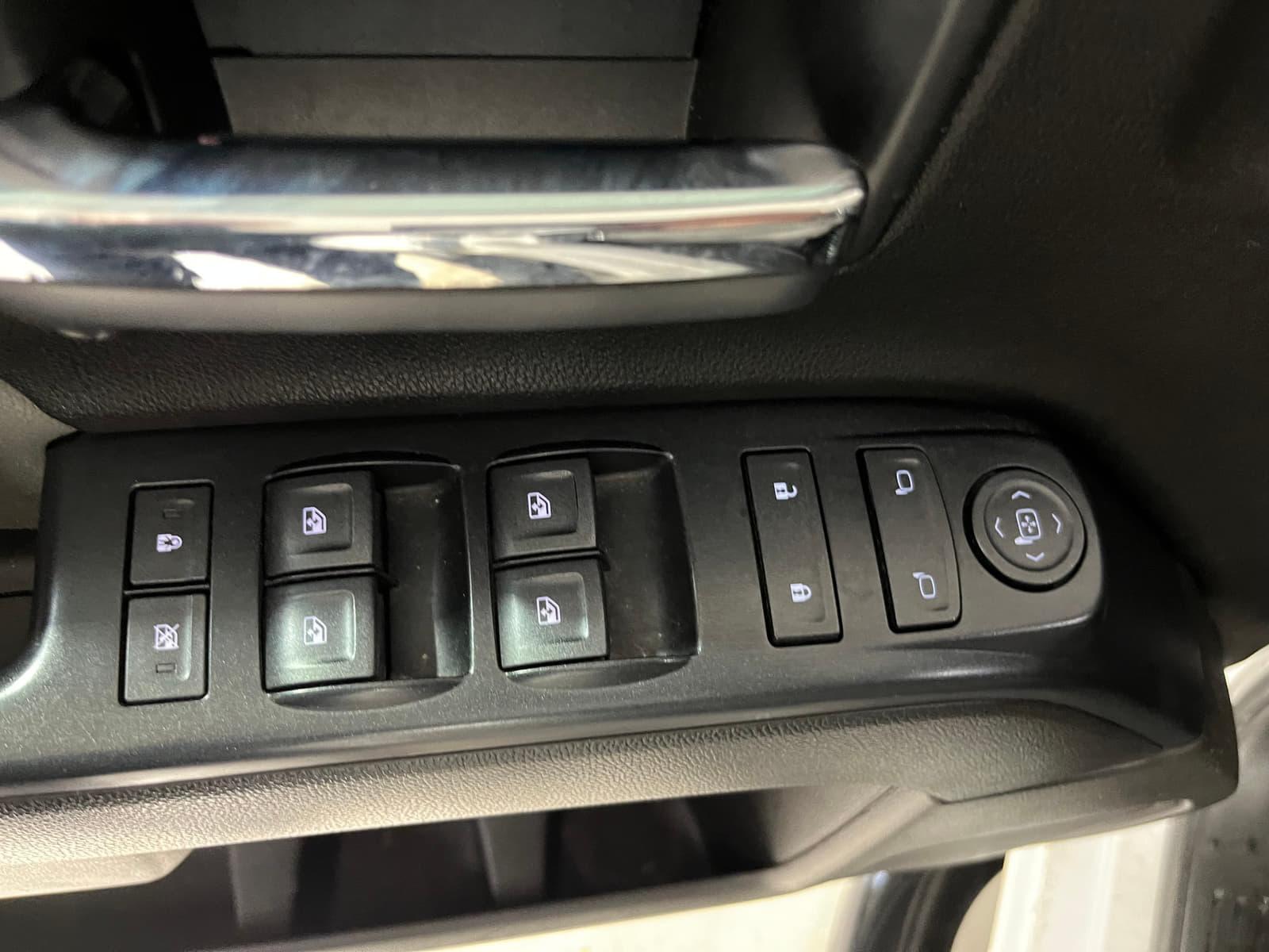 GMC Sierra 1500 2018 - Image 9