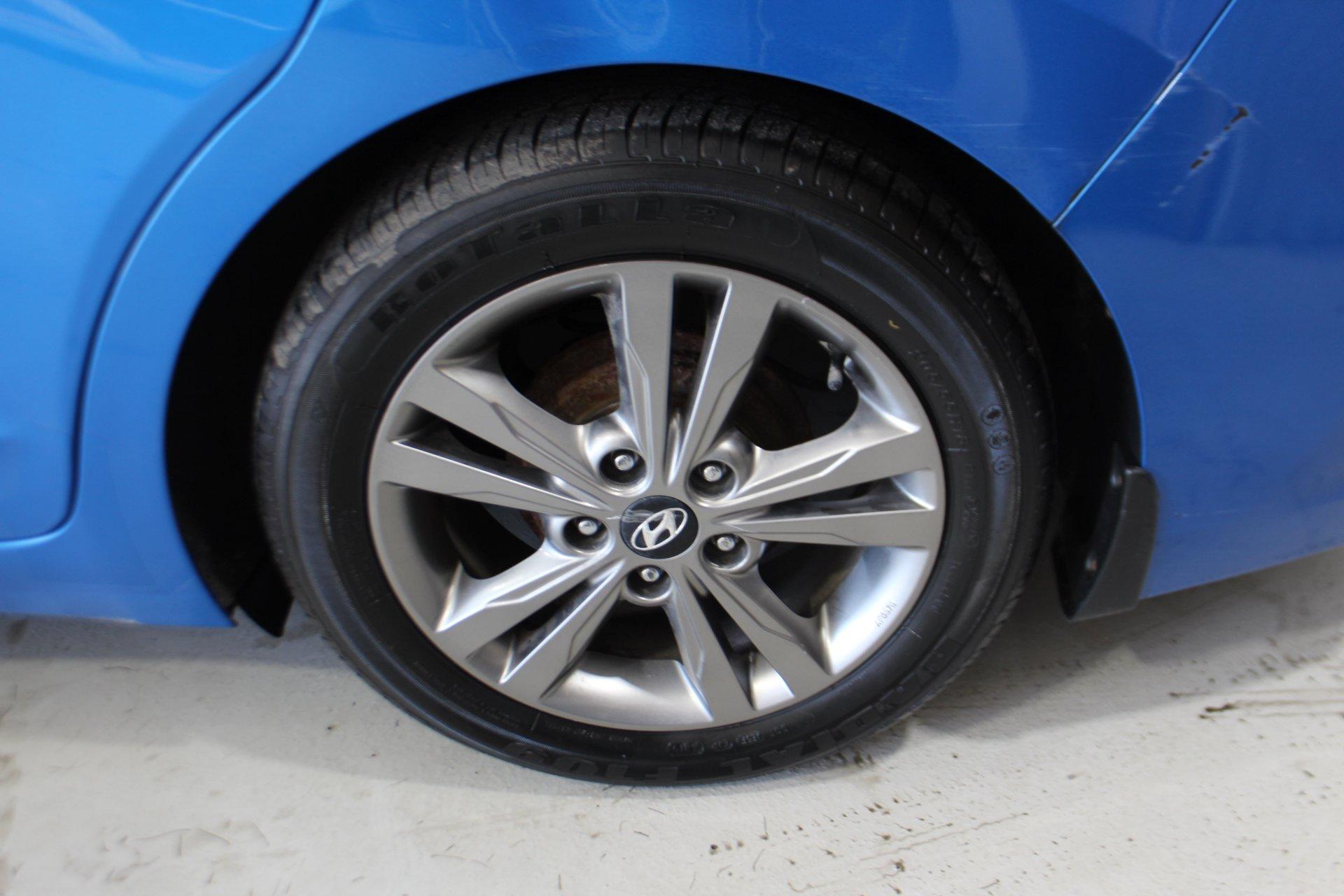 Hyundai Elantra 2017 - Image 8