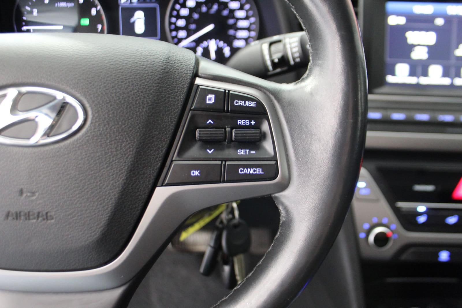 Hyundai Elantra 2017 - Image 15