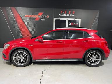 Mercedes-Benz AMG GLA 45 2016 - Thumbnail 1