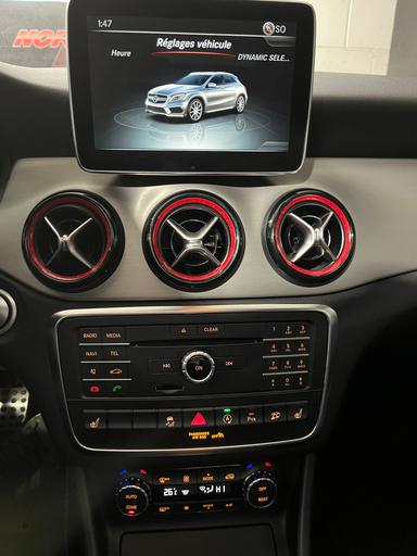 Mercedes-Benz AMG GLA 45 2016 - Thumbnail 12