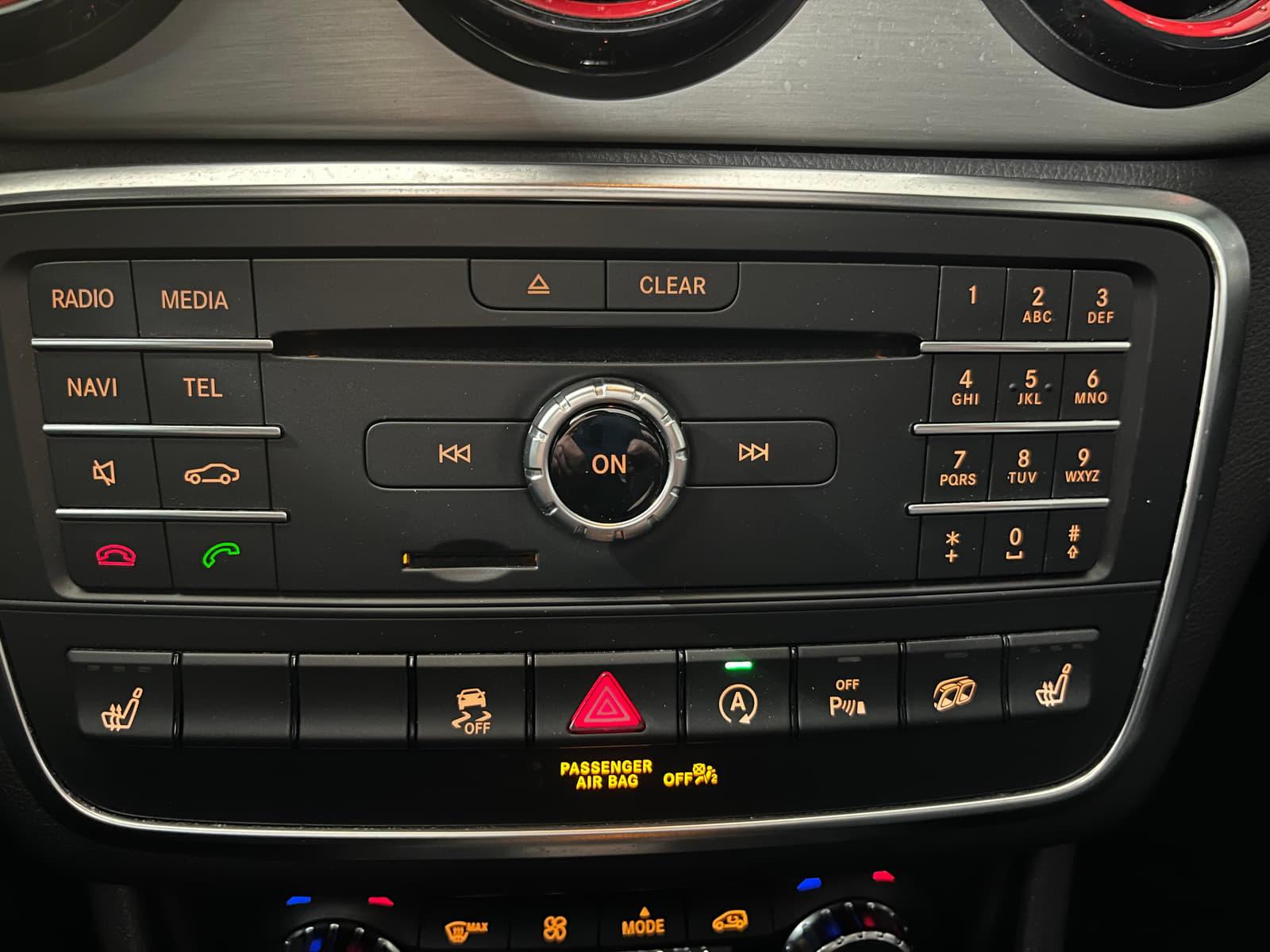 Mercedes-Benz AMG GLA 45 2016 - Image 15