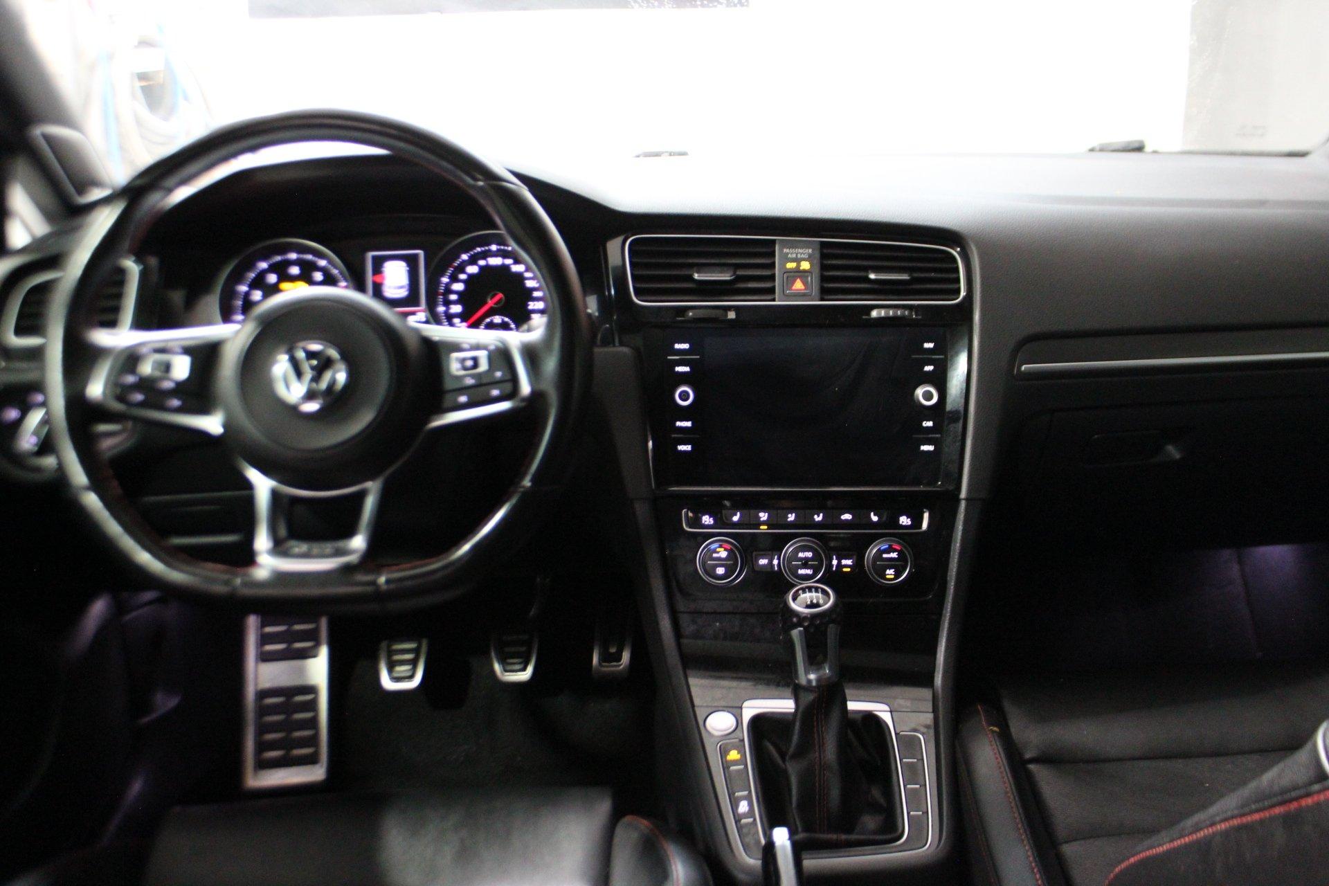 Volkswagen Golf GTI 2018 - Image 7