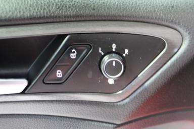 Volkswagen Golf GTI 2018 - Thumbnail 9