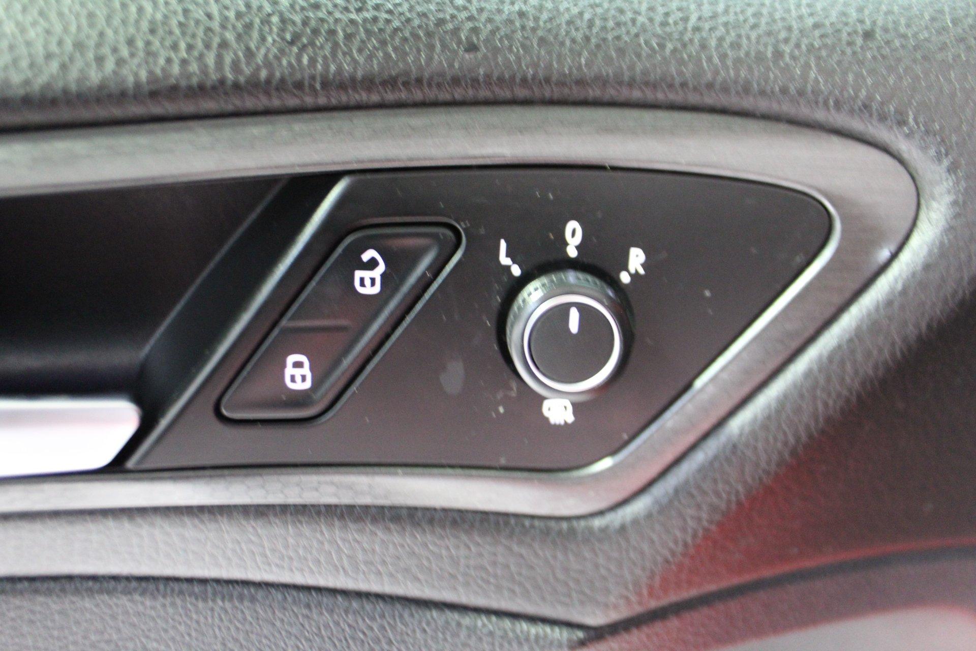 Volkswagen Golf GTI 2018 - Image 9