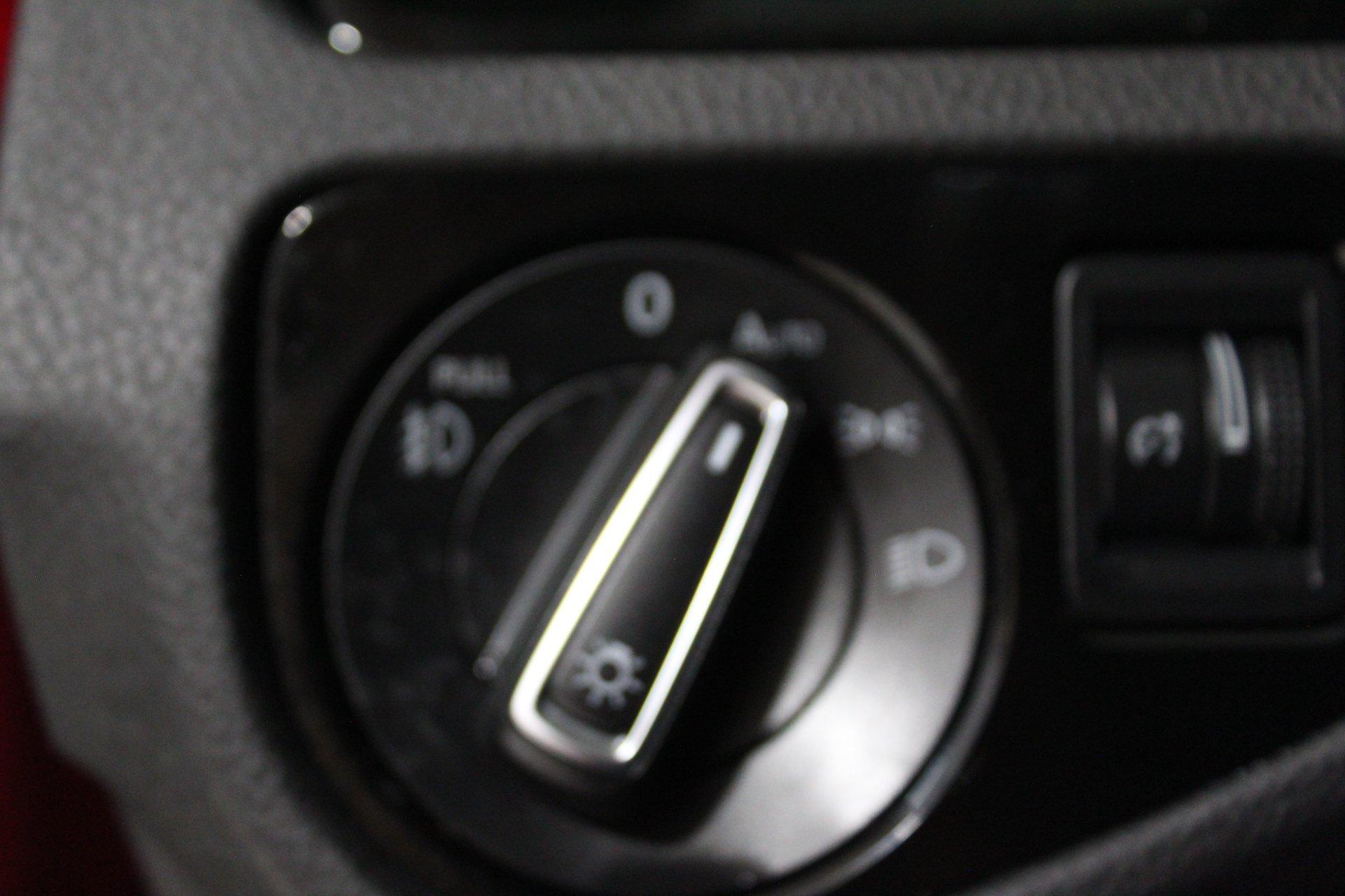 Volkswagen Golf GTI 2018 - Image 19