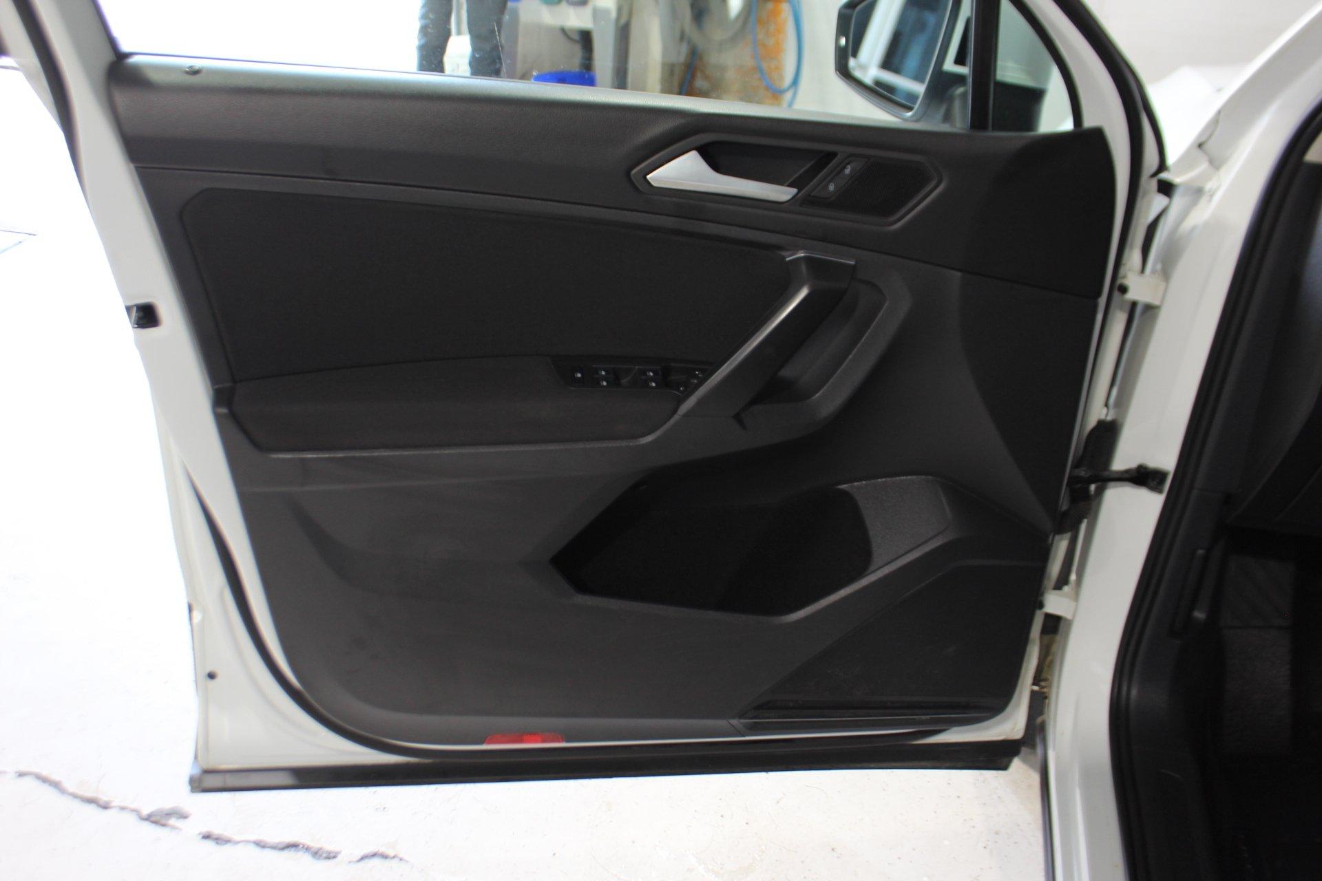 Volkswagen Tiguan 2021 - Image 9