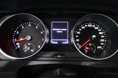 Volkswagen Tiguan 2021 - Thumbnail 15