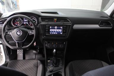 Volkswagen Tiguan 2021 - Thumbnail 11