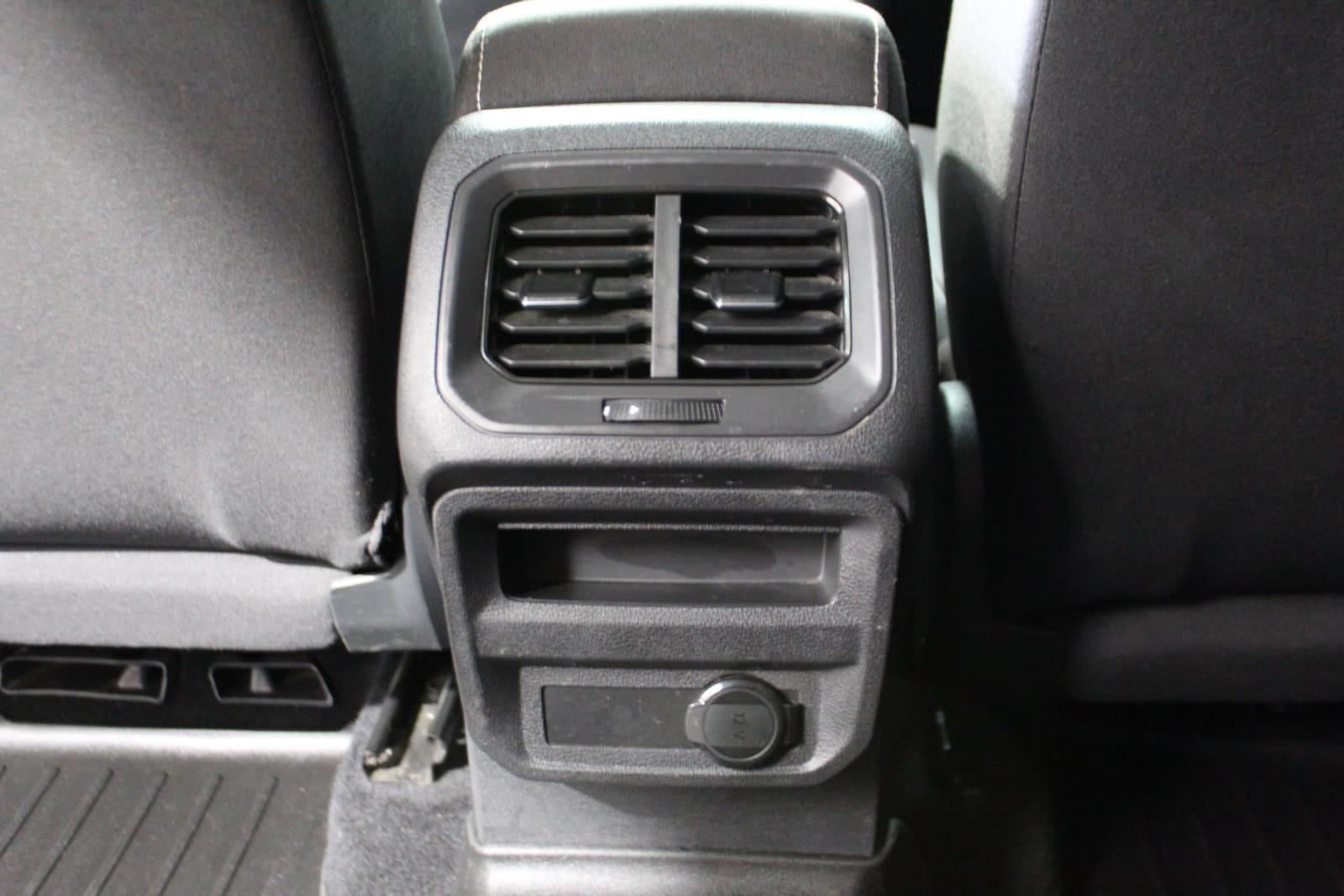 Volkswagen Tiguan 2021 - Image 22