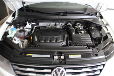 Volkswagen Tiguan 2021 - Thumbnail 24