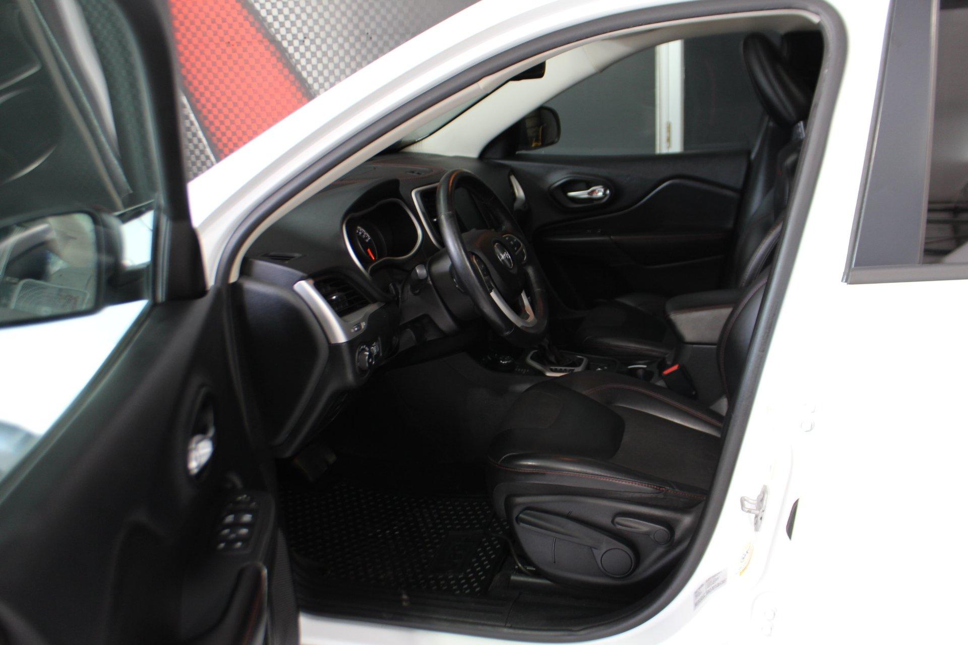 Jeep Cherokee 2016 - Image 10