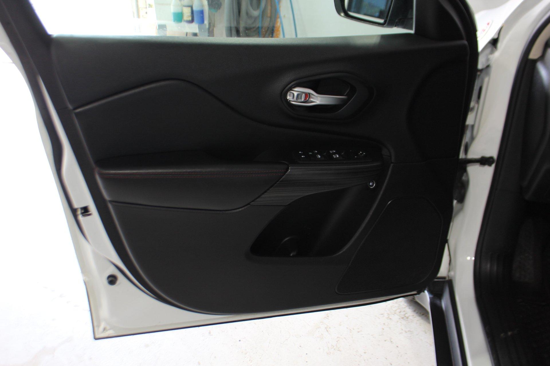 Jeep Cherokee 2016 - Image 9