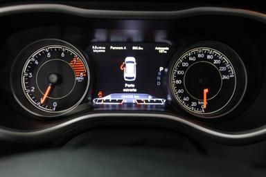 Jeep Cherokee 2016 - Thumbnail 17