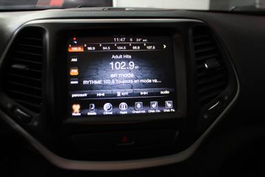 Jeep Cherokee 2016 - Thumbnail 19