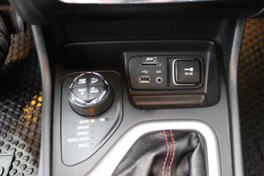 Jeep Cherokee 2016 - Thumbnail 23