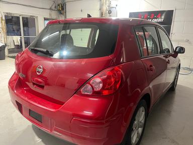 Nissan Versa 2011 - Thumbnail 4