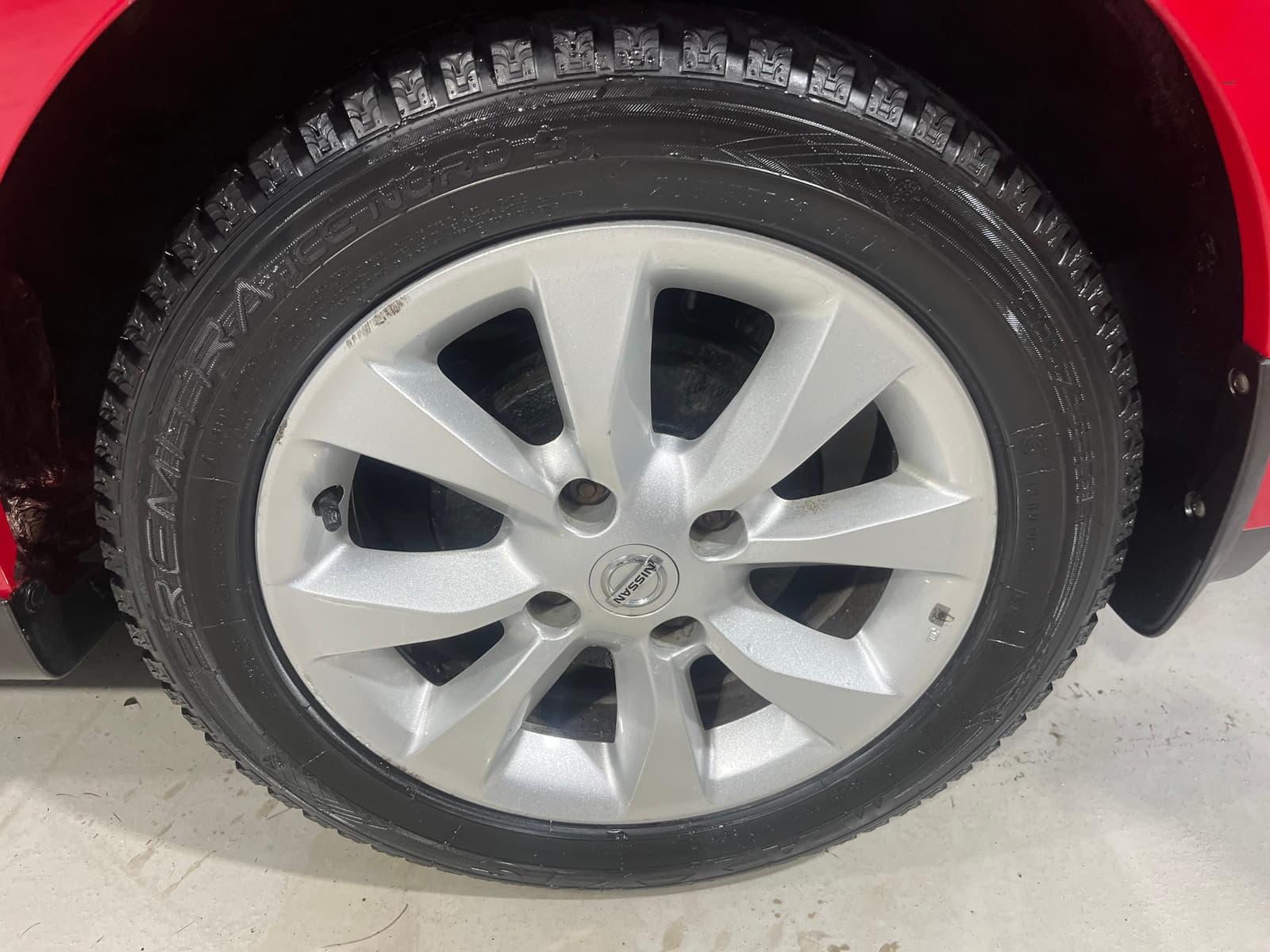 Nissan Versa 2011 - Image 6