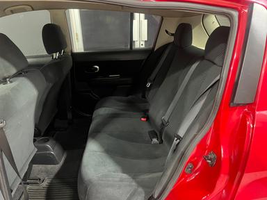 Nissan Versa 2011 - Thumbnail 7