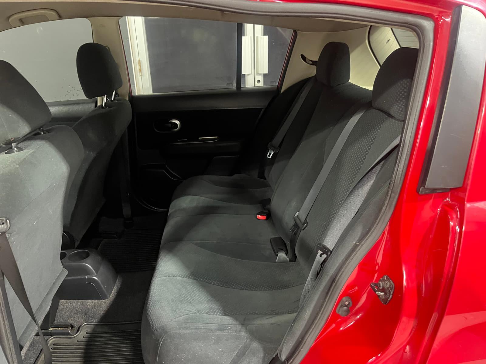 Nissan Versa 2011 - Image 7