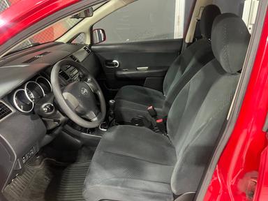 Nissan Versa 2011 - Thumbnail 8