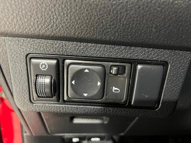 Nissan Versa 2011 - Thumbnail 10