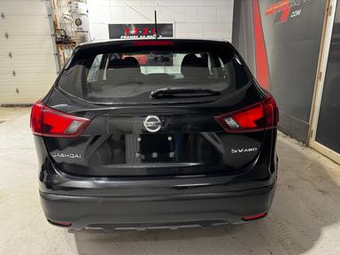 Nissan Qashqai 2017 - Thumbnail 5