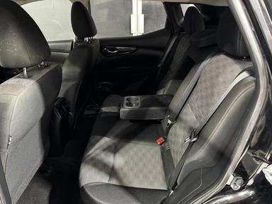 Nissan Qashqai 2017 - Thumbnail 8