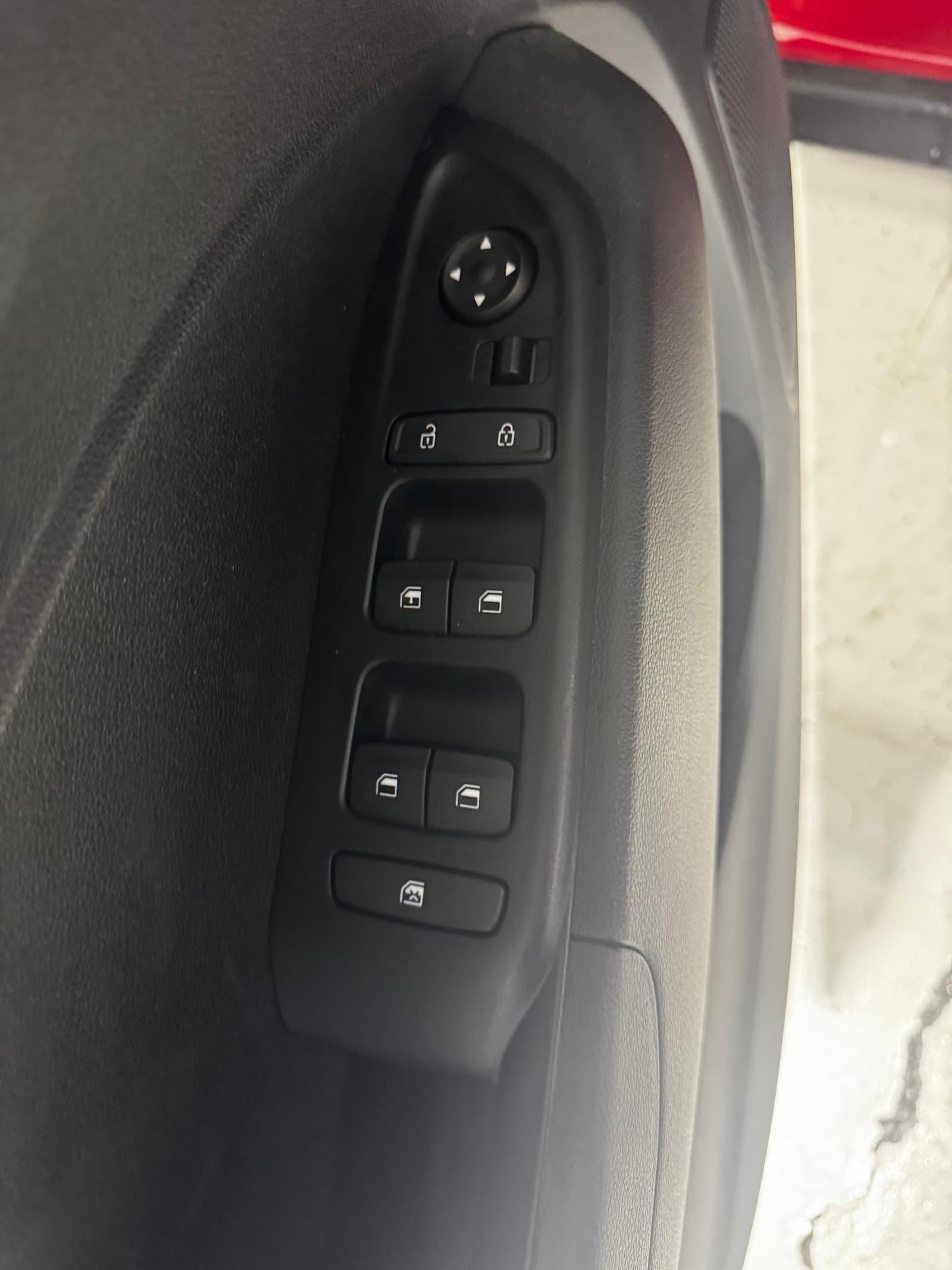 Hyundai Venue 2021 - Image 9