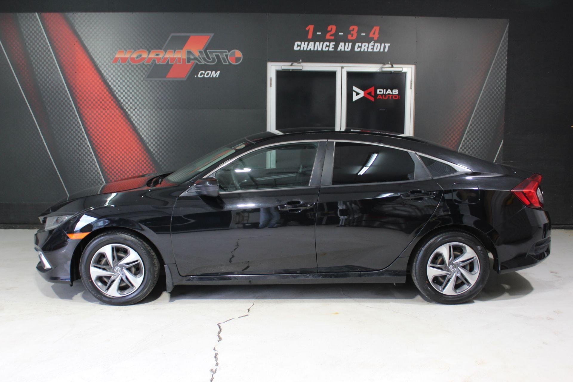 Honda Civic 2021 - Image 1