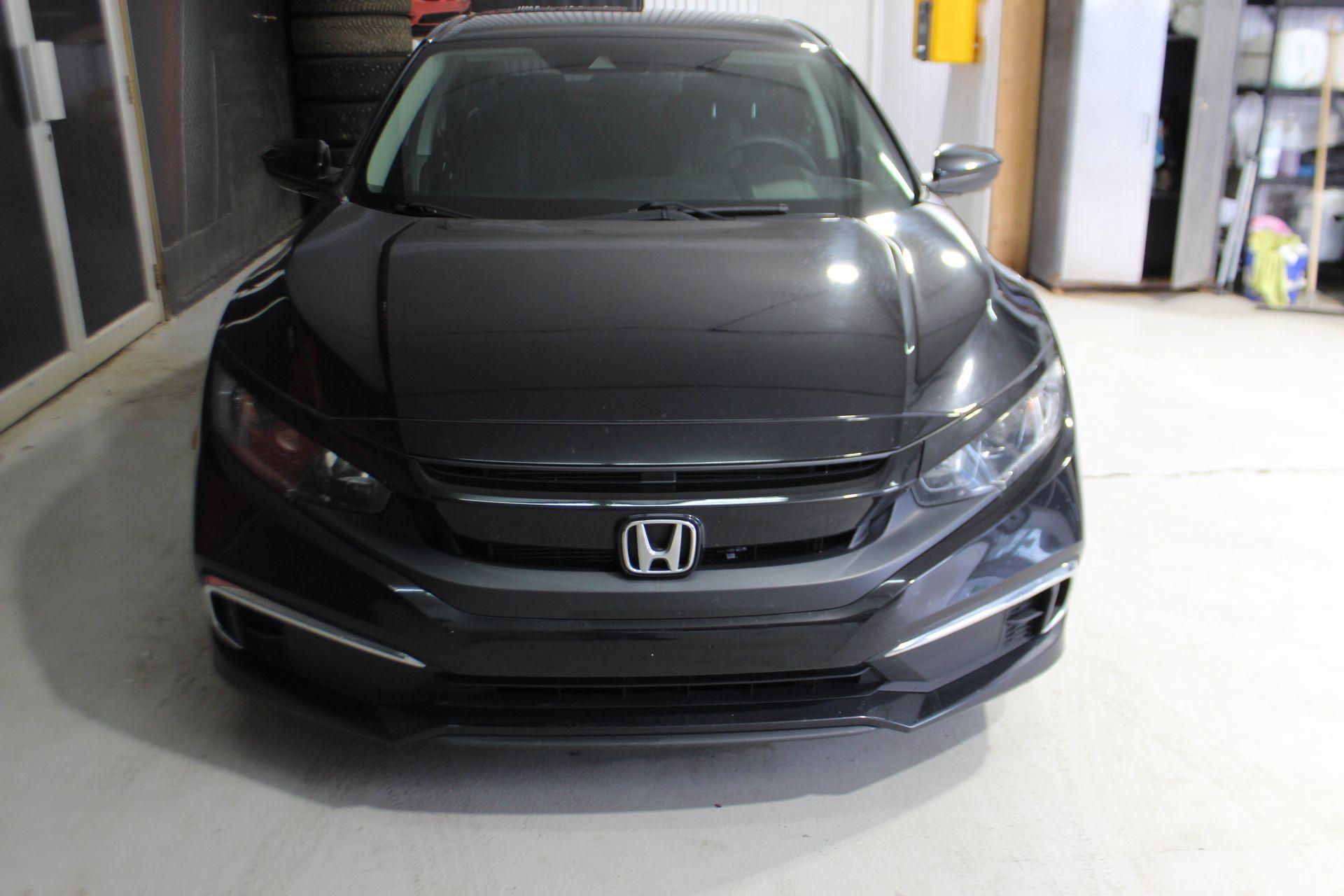 Honda Civic 2021 - Image 4