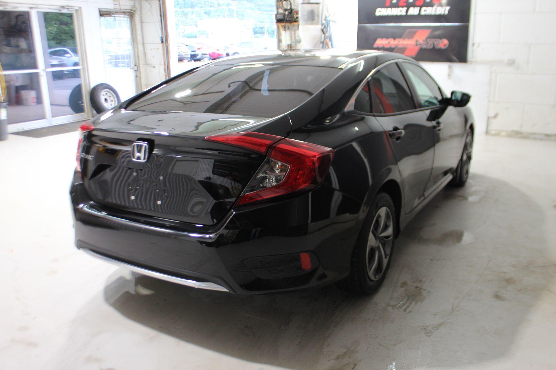 Honda Civic 2021 - Image 6