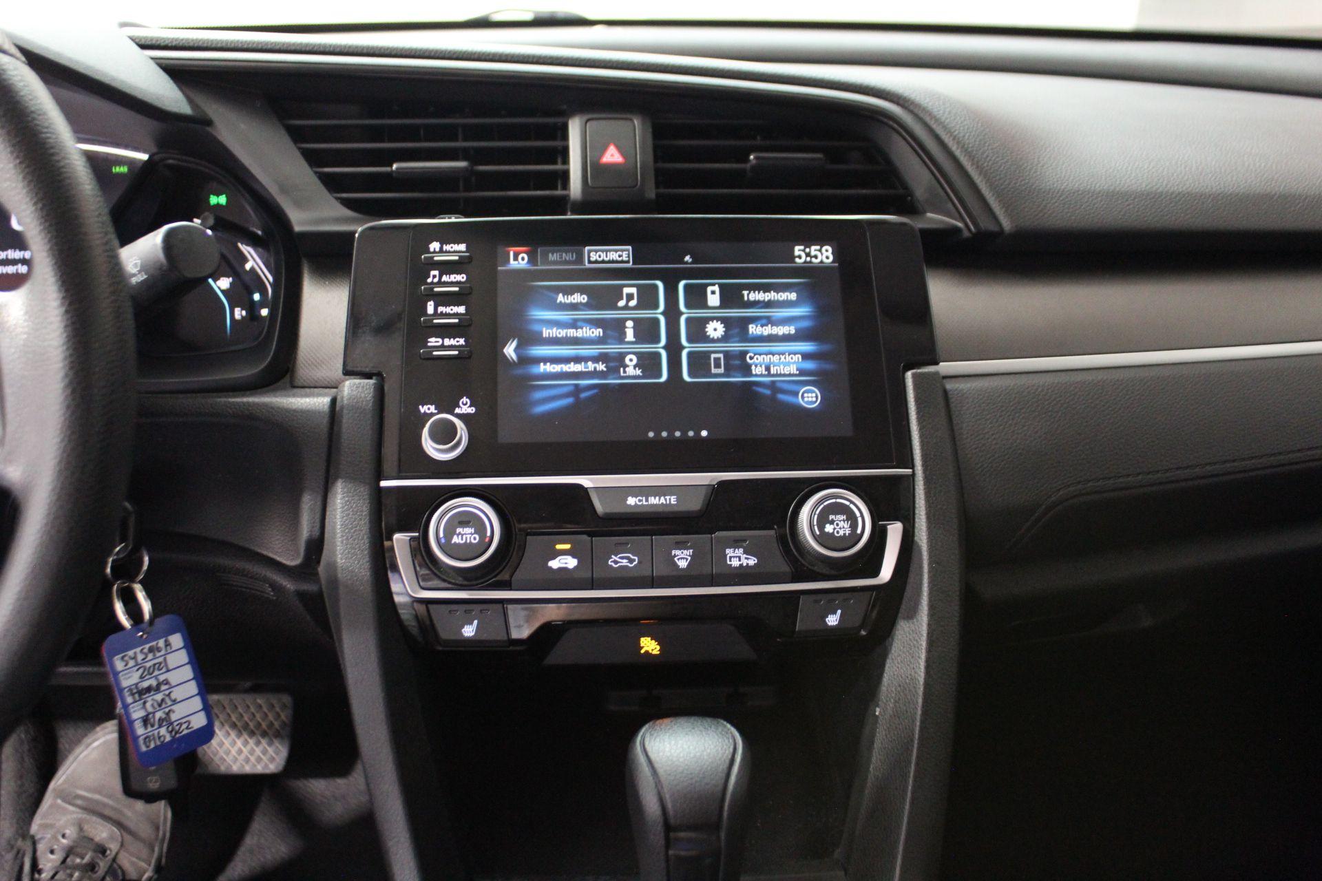 Honda Civic 2021 - Image 17