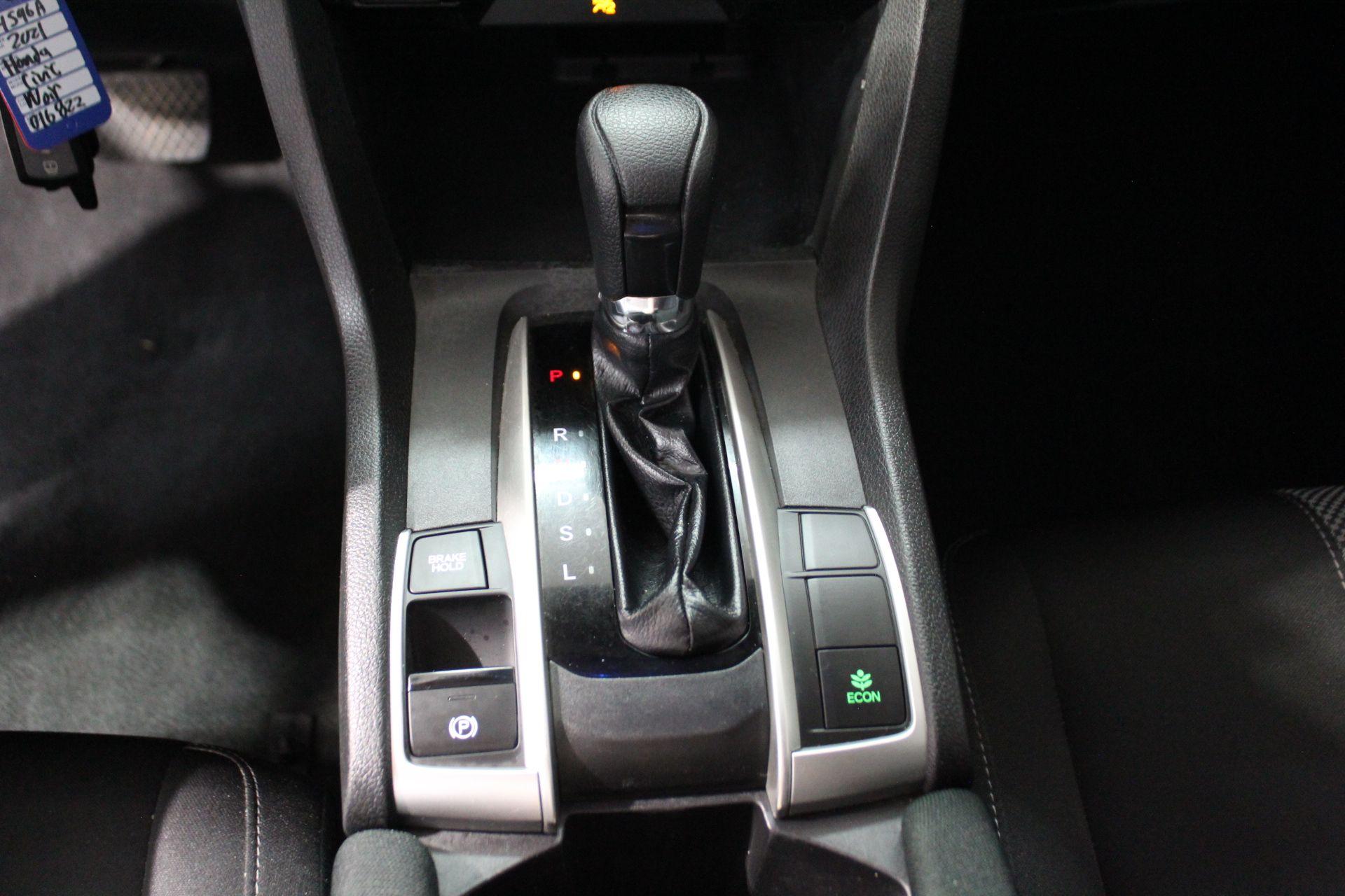 Honda Civic 2021 - Image 21