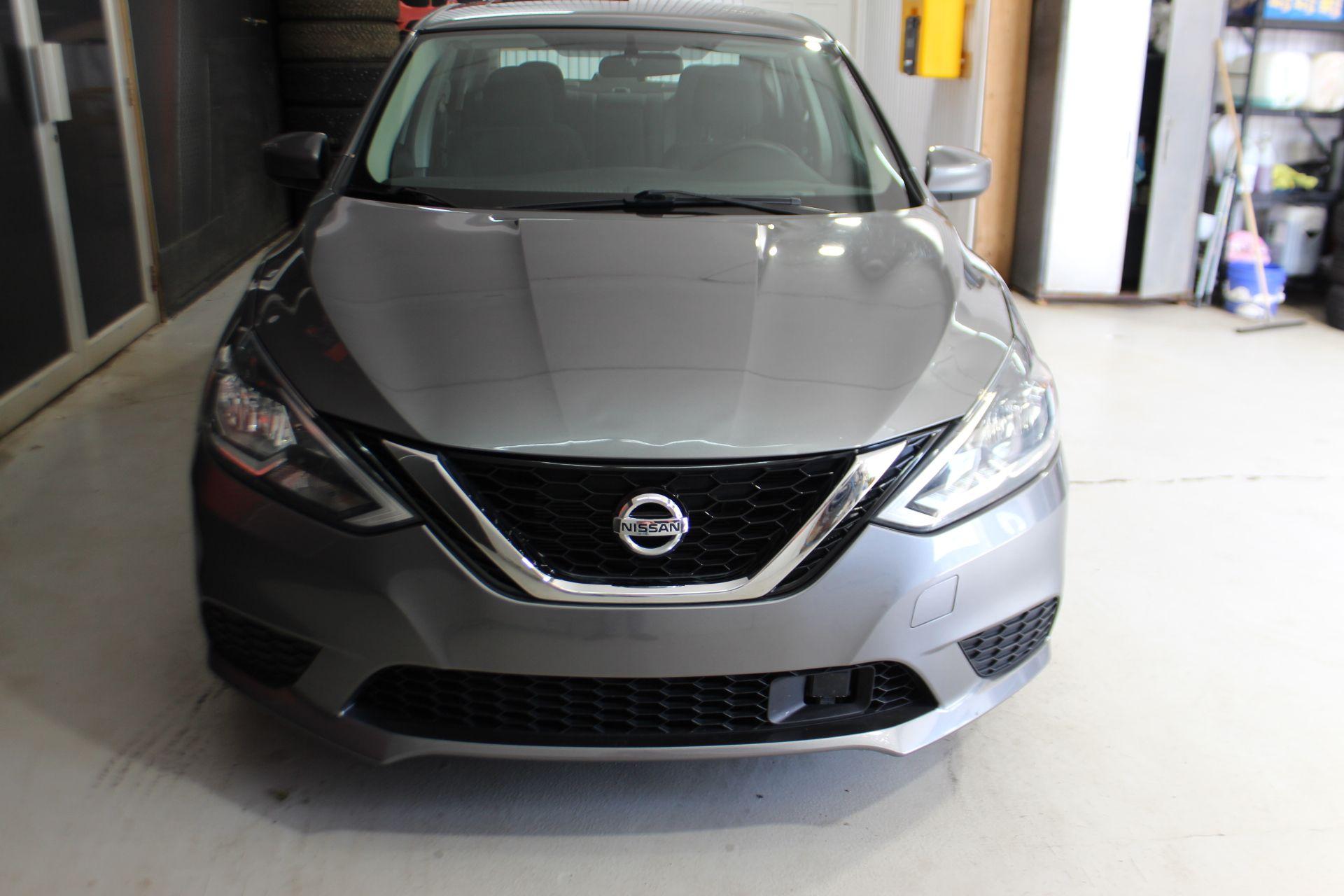 Nissan Sentra 2018 - Image 4