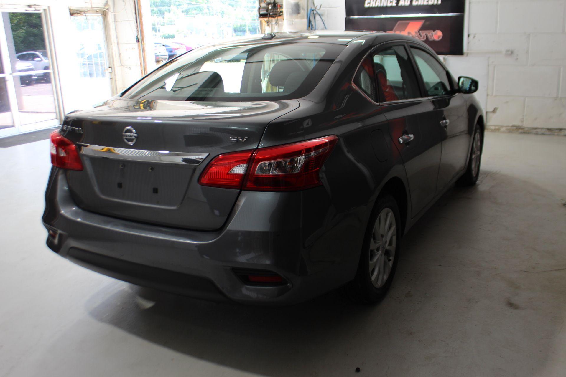 Nissan Sentra 2018 - Image 6