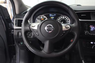 Nissan Sentra 2018 - Thumbnail 14