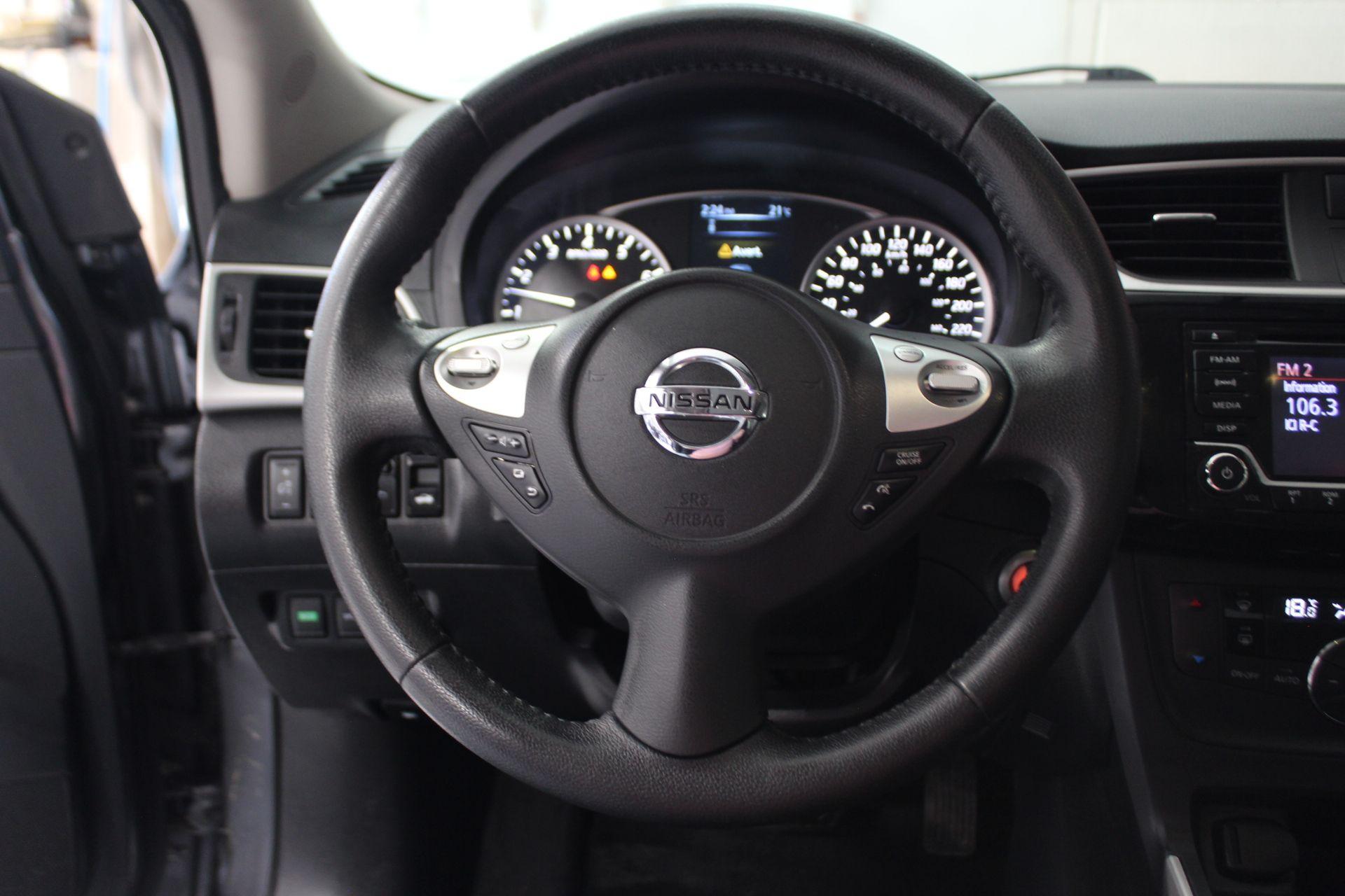 Nissan Sentra 2018 - Image 14