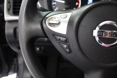 Nissan Sentra 2018 - Thumbnail 15